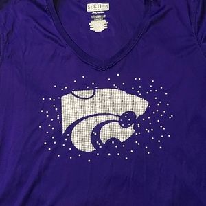 I no longer fit into this shirt it's super comfortable! go Wildcats!